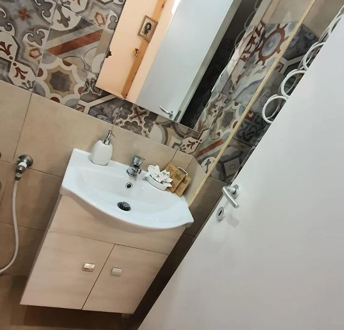 Regina Lucia Casa Vacanze Syracuse Aparthotel