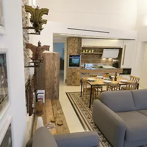  Apartment Dione By Dimore In Sicily Ortigia