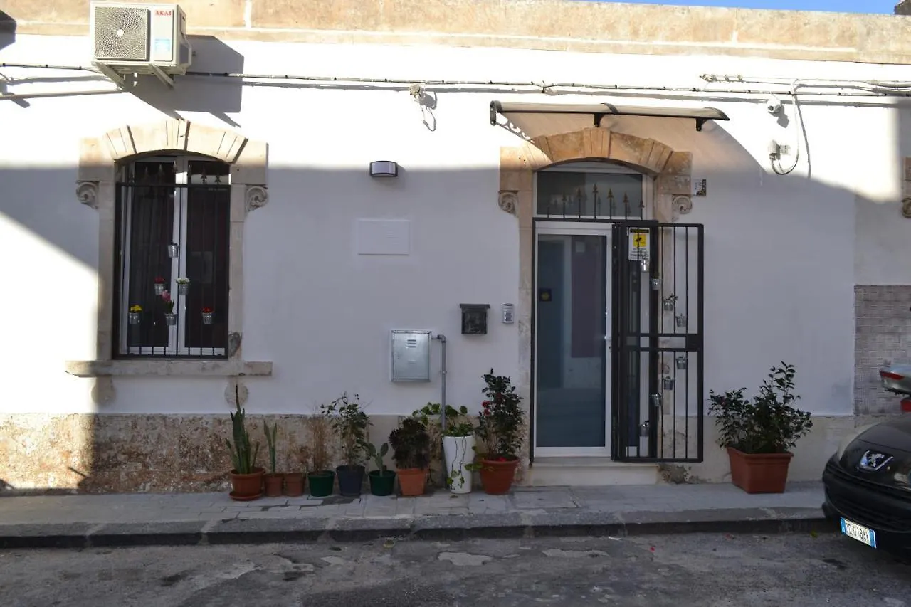 Regina Lucia Casa Vacanze Syrakus 0*,